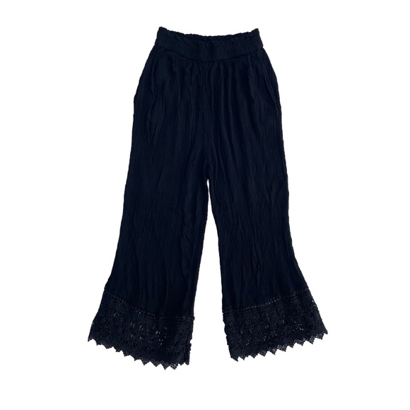 American Eagle Capris - Picture 4 of 7